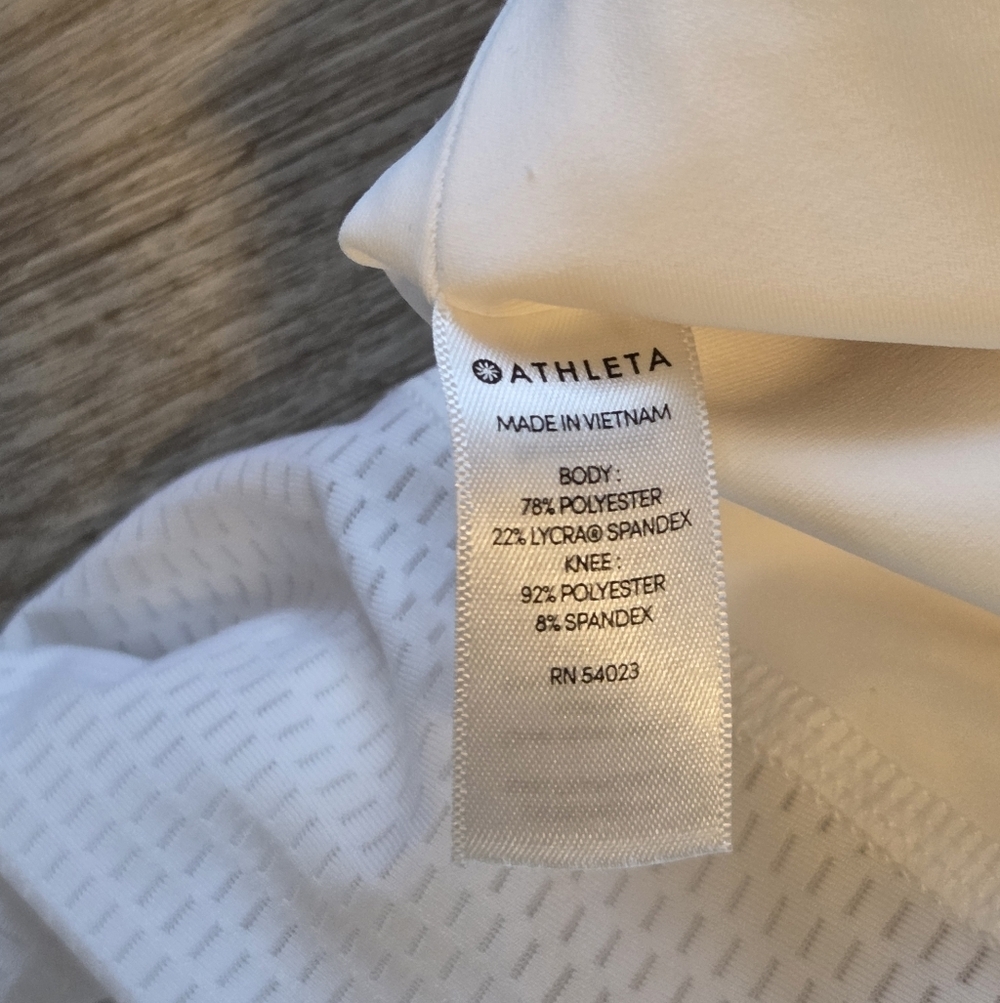 Athleta White Mesh Contender Capri Legging Size Small - Picture 7 of 7